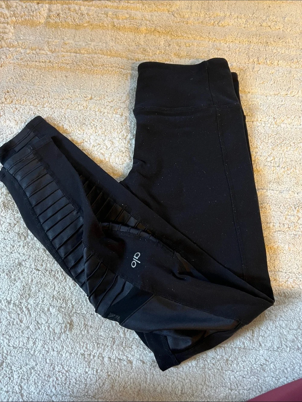 ALO Yoga Black Leggings with Side Paneled Details